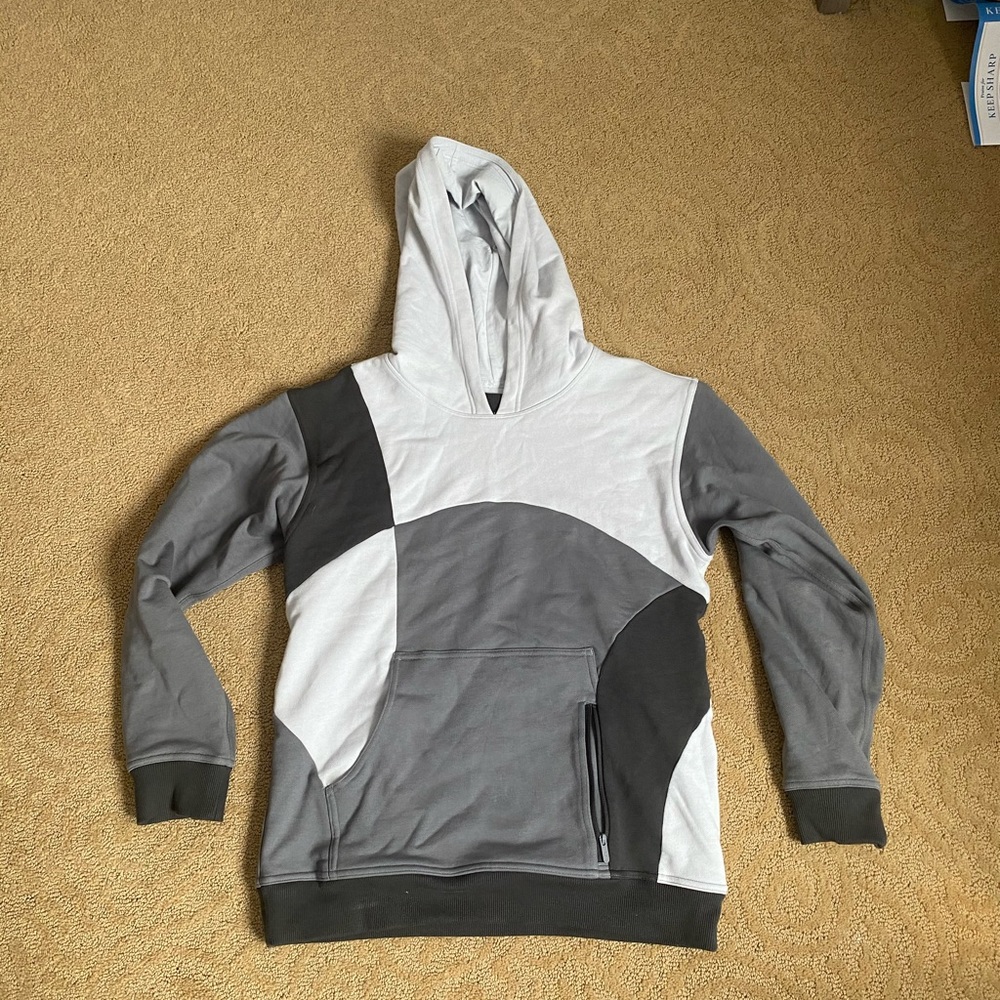 Lululemon colorblock sweatshirt size 6